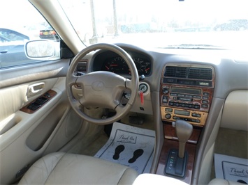 1997 Lexus ES   - Photo 7 - Cincinnati, OH 45255