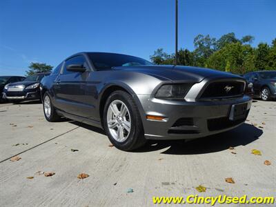 2014 Ford Mustang 3.7L V6 Manual RWD   - Photo 4 - Cincinnati, OH 45255