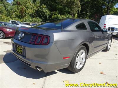 2014 Ford Mustang 3.7L V6 Manual RWD   - Photo 7 - Cincinnati, OH 45255