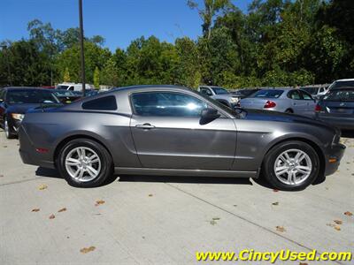 2014 Ford Mustang 3.7L V6 Manual RWD   - Photo 6 - Cincinnati, OH 45255