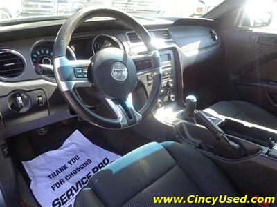 2014 Ford Mustang 3.7L V6 Manual RWD   - Photo 10 - Cincinnati, OH 45255