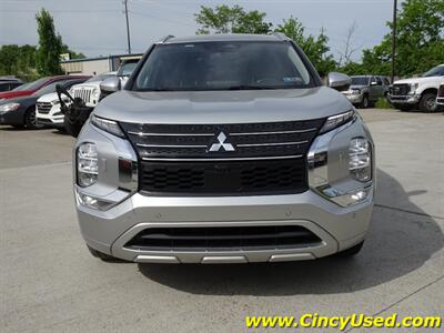 2022 Mitsubishi Outlander SEL Launch Edition   - Photo 2 - Cincinnati, OH 45255