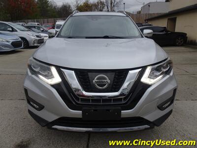 2017 Nissan Rogue SL   - Photo 2 - Cincinnati, OH 45255