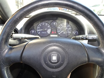 2000 Mazda MX-5 Miata LS   - Photo 15 - Cincinnati, OH 45255