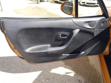 2000 Mazda MX-5 Miata LS   - Photo 23 - Cincinnati, OH 45255