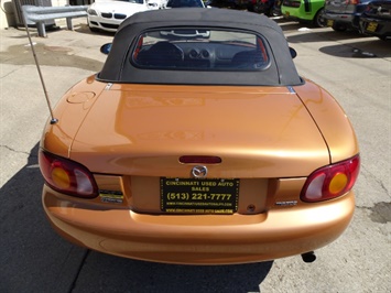 2000 Mazda MX-5 Miata LS   - Photo 5 - Cincinnati, OH 45255