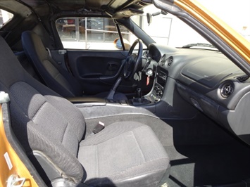 2000 Mazda MX-5 Miata LS   - Photo 14 - Cincinnati, OH 45255