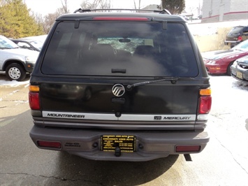 1997 Mercury Mountaineer   - Photo 5 - Cincinnati, OH 45255