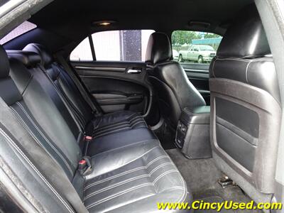 2015 Chrysler 300 Series S - Photo 15 - Cincinnati, OH 45255