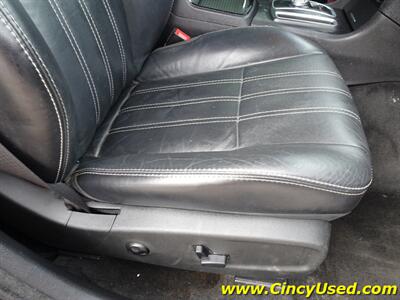 2015 Chrysler 300 Series S - Photo 28 - Cincinnati, OH 45255