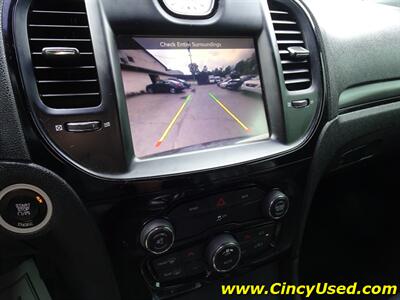 2015 Chrysler 300 Series S - Photo 20 - Cincinnati, OH 45255