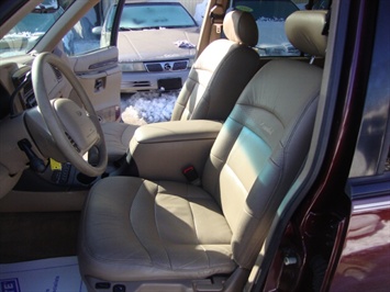 2001 Ford Explorer Limited   - Photo 13 - Cincinnati, OH 45255