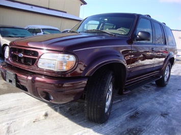 2001 Ford Explorer Limited   - Photo 11 - Cincinnati, OH 45255