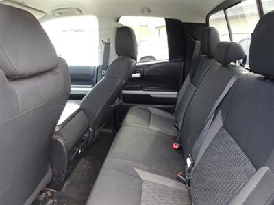 2014 Toyota Tundra SR5  V8 4X4 - Photo 11 - Cincinnati, OH 45255