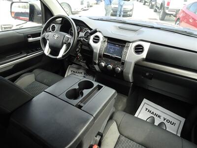 2014 Toyota Tundra SR5  V8 4X4 - Photo 13 - Cincinnati, OH 45255