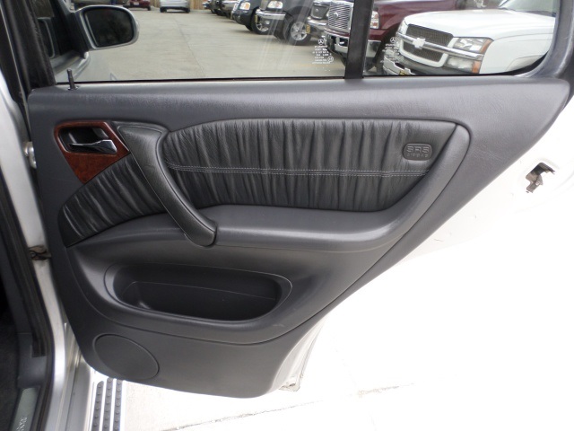 2002 Mercedes-Benz ML500   - Photo 23 - Cincinnati, OH 45255