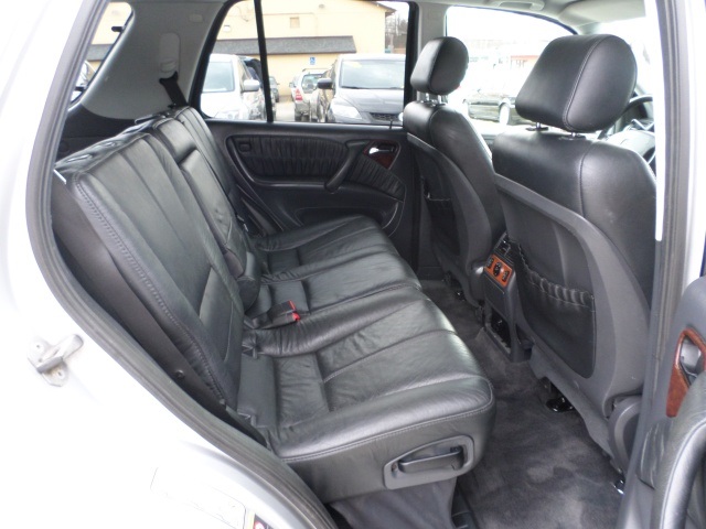 2002 Mercedes-Benz ML500   - Photo 9 - Cincinnati, OH 45255