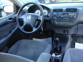 2002 Honda Civic LX   - Photo 7 - Cincinnati, OH 45255