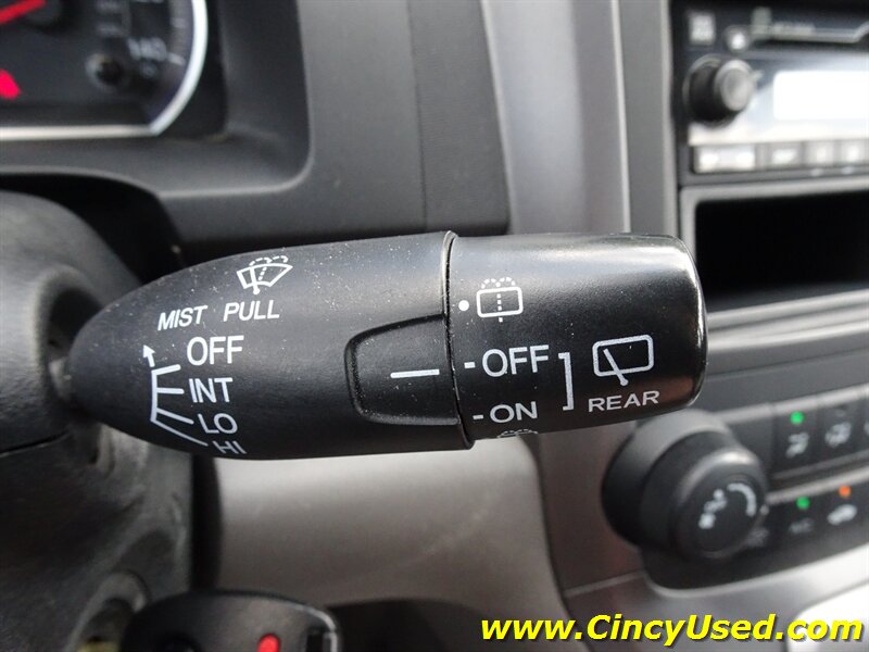 2009 Honda CR-V LX - Photo 25 - Cincinnati, OH 45255