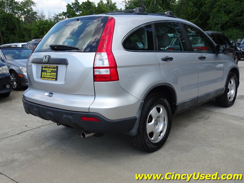 2009 Honda CR-V LX - Photo 8 - Cincinnati, OH 45255