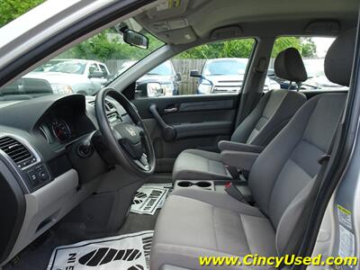2009 Honda CR-V LX   - Photo 12 - Cincinnati, OH 45255