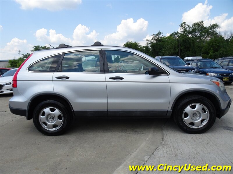 2009 Honda CR-V LX - Photo 6 - Cincinnati, OH 45255