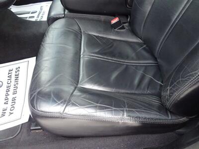 2005 Lincoln Town Car Signature Limited  Presidential Town Sedan - Photo 31 - Cincinnati, OH 45255