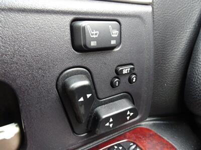 2005 Lincoln Town Car Signature Limited  Presidential Town Sedan - Photo 46 - Cincinnati, OH 45255