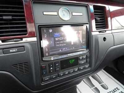 2005 Lincoln Town Car Signature Limited  Presidential Town Sedan - Photo 40 - Cincinnati, OH 45255