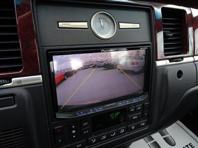 2005 Lincoln Town Car Signature Limited  Presidential Town Sedan - Photo 47 - Cincinnati, OH 45255