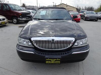 2005 Lincoln Town Car Signature Limited  Presidential Town Sedan - Photo 3 - Cincinnati, OH 45255