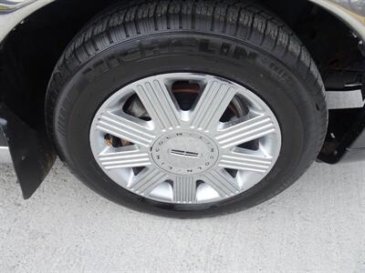 2005 Lincoln Town Car Signature Limited  Presidential Town Sedan - Photo 57 - Cincinnati, OH 45255