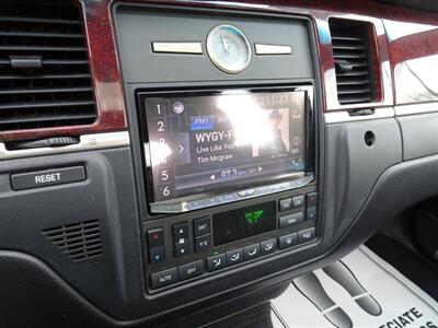 2005 Lincoln Town Car Signature Limited  Presidential Town Sedan - Photo 39 - Cincinnati, OH 45255