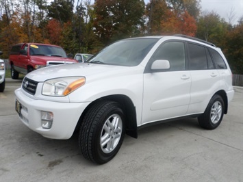 2002 Toyota RAV4   - Photo 11 - Cincinnati, OH 45255