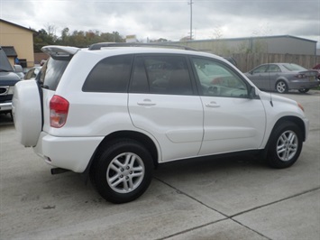 2002 Toyota RAV4   - Photo 6 - Cincinnati, OH 45255