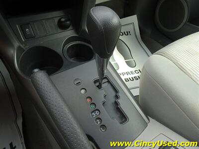 2011 Toyota RAV4   - Photo 18 - Cincinnati, OH 45255