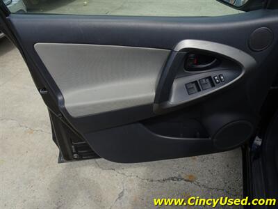 2011 Toyota RAV4   - Photo 22 - Cincinnati, OH 45255