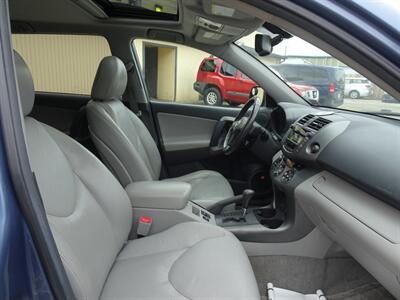 2011 Toyota RAV4 Limited  3.5L V6 4WD - Photo 14 - Cincinnati, OH 45255