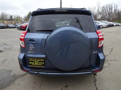 2011 Toyota RAV4 Limited  3.5L V6 4WD - Photo 7 - Cincinnati, OH 45255