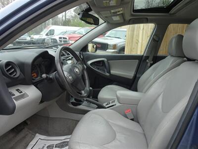 2011 Toyota RAV4 Limited  3.5L V6 4WD - Photo 10 - Cincinnati, OH 45255