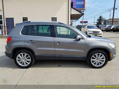 2011 Volkswagen Tiguan SE 4Motion   - Photo 6 - Cincinnati, OH 45255