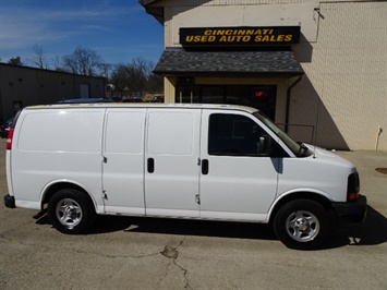 2003 Chevrolet Express Cargo 1500   - Photo 3 - Cincinnati, OH 45255