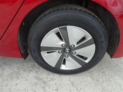 2019 Hyundai IONIQ Blue Hybrid  1.6L I4 FWD - Photo 28 - Cincinnati, OH 45255