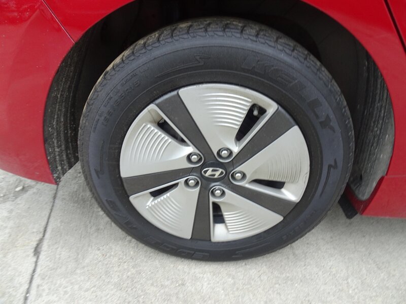 2019 Hyundai IONIQ Blue Hybrid 1.6L I4 FWD - Photo 27 - Cincinnati, OH 45255