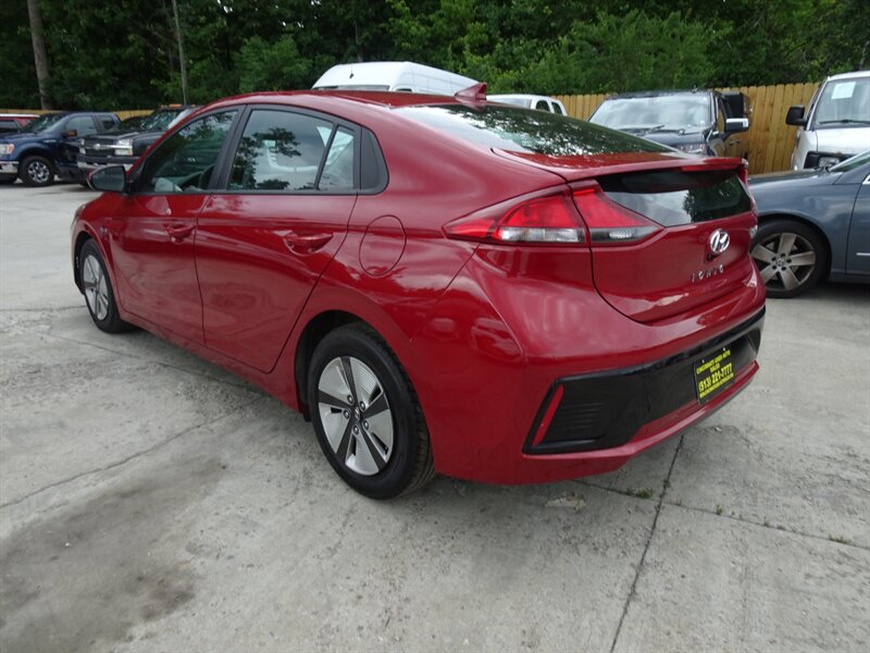 2019 Hyundai IONIQ Blue Hybrid 1.6L I4 FWD - Photo 8 - Cincinnati, OH 45255