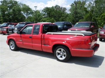 2003 GMC Sonoma SLS   - Photo 4 - Cincinnati, OH 45255