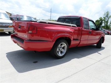 2003 GMC Sonoma SLS   - Photo 13 - Cincinnati, OH 45255