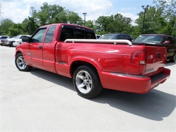 2003 GMC Sonoma SLS   - Photo 12 - Cincinnati, OH 45255