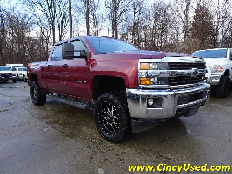 2015 Chevrolet Silverado 2500HD LT photo 4