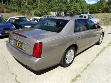 2004 Cadillac DeVille   - Photo 6 - Cincinnati, OH 45255